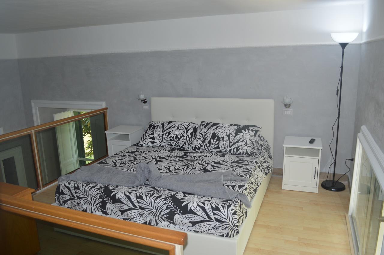 Petros Room Camere Salernes Extérieur photo